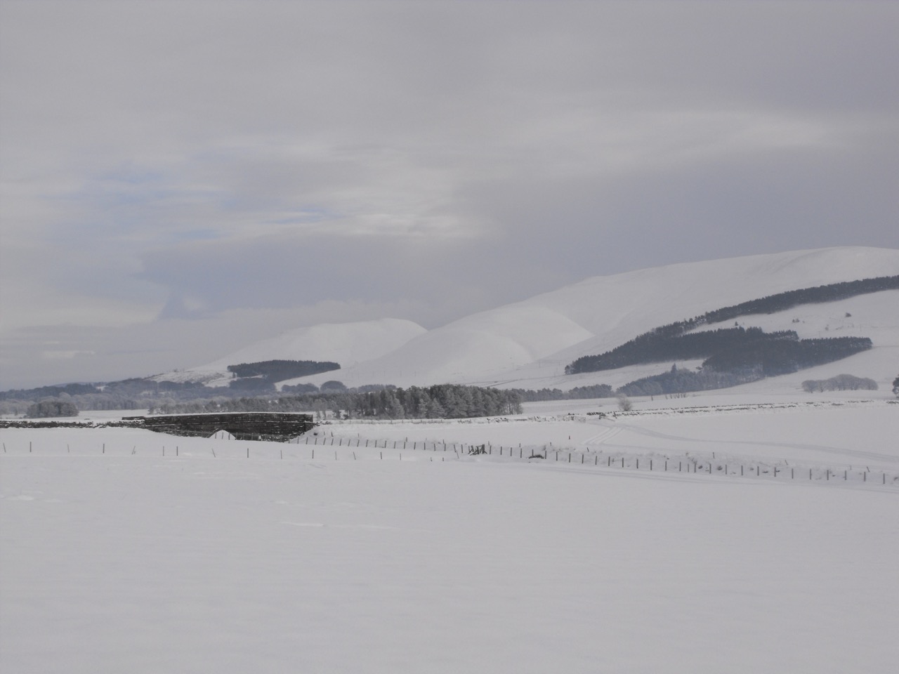 The South Medwin valley in winter
